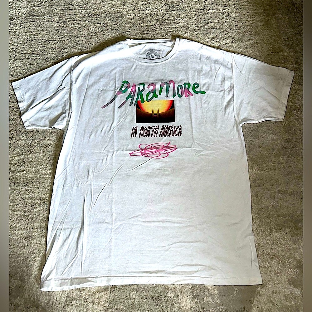 Paramore 2023 Tour Graphic T-Shirt - Adult XL